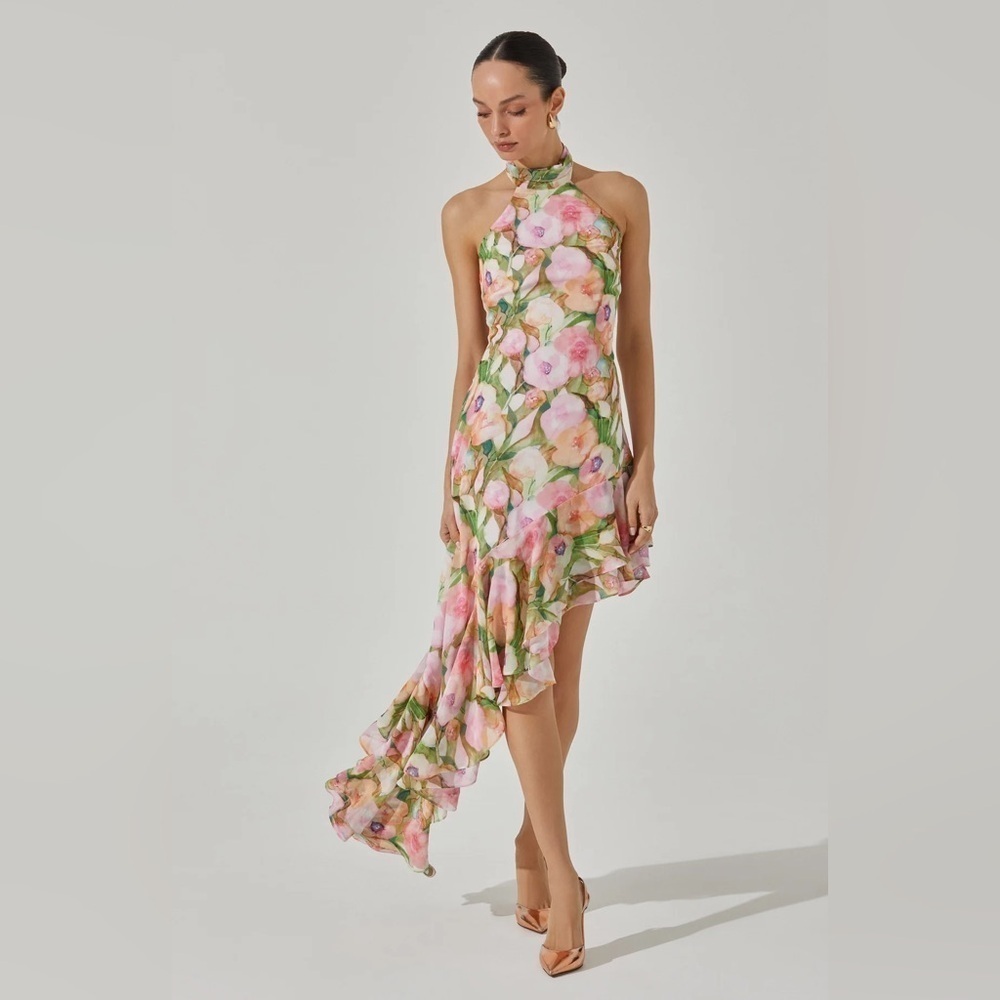 NWT Size M - ASTR The Label Asymmetrical Halter Floral Midi Dress